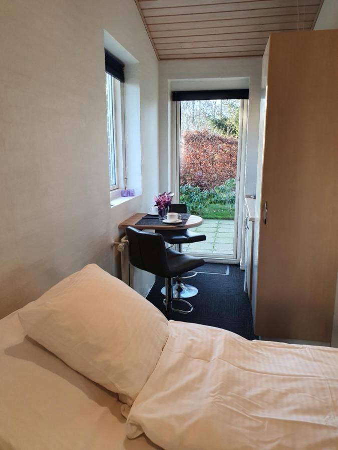 הולסטברו Bente'S Guesthouse מראה חיצוני תמונה